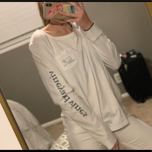 Vineyard Vines women’s long sleeve white shirt